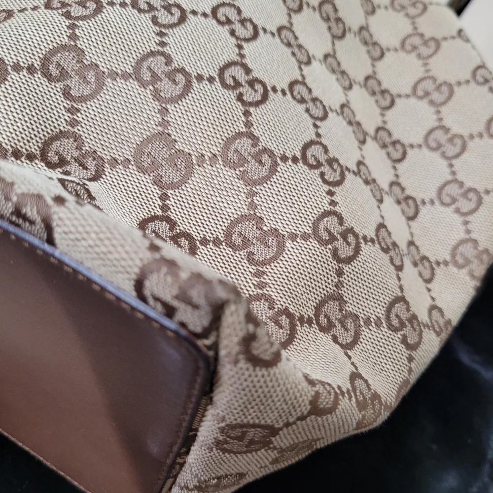 🛑SOLD🛑Gucci Beige and Brown Women's Tote Bag - Picture 6 of 9